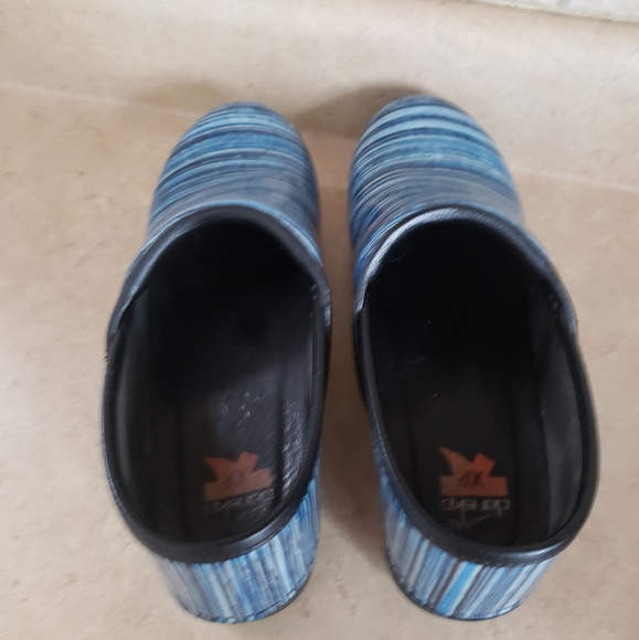 Danskos - Picture 5 of 5